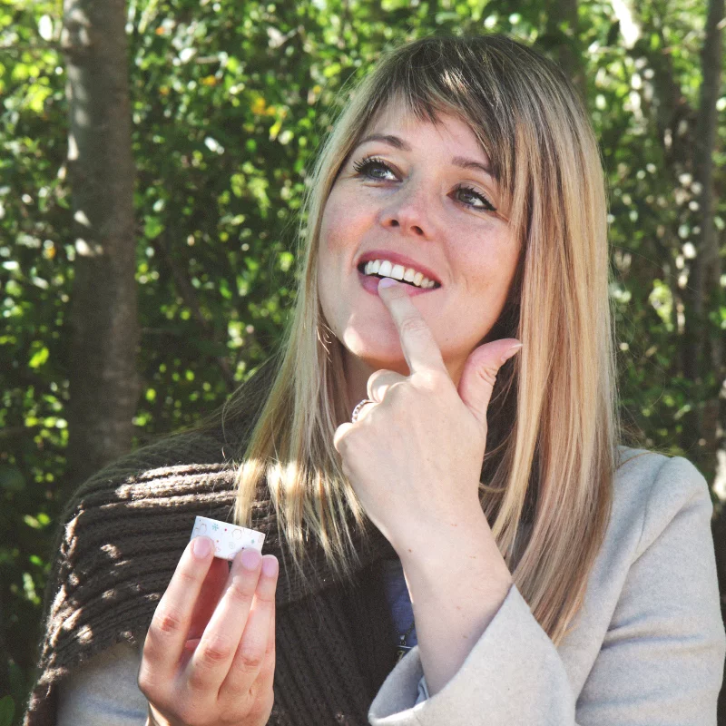 Baume à lèvres riche en miel certifié Cosmos Organic – Image 5